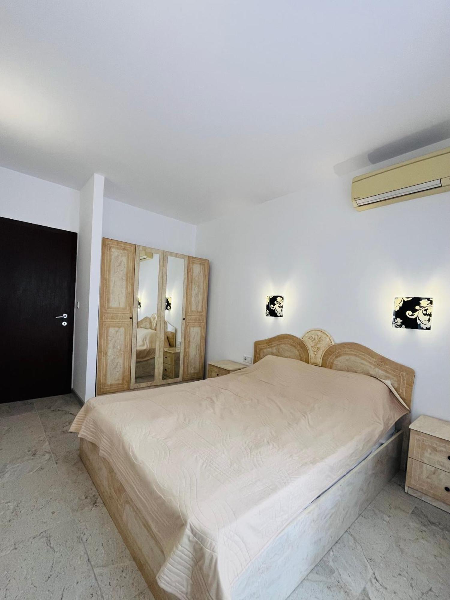 Sea View Rental Front Beach Golden Sands Exteriör bild